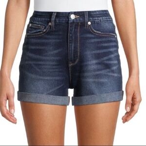 No Boundaries size 17 dark blue wash distressed cuffed Curvy Mom 3” jean shorts